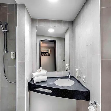 Отель Bruchsal-karlsdorf 3*